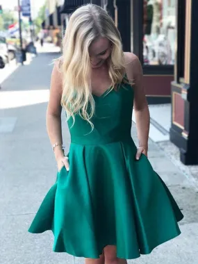 A-line V Neck Green Satin Short Prom Dresses with Pockets Open Back Homecoming Graduation Dress