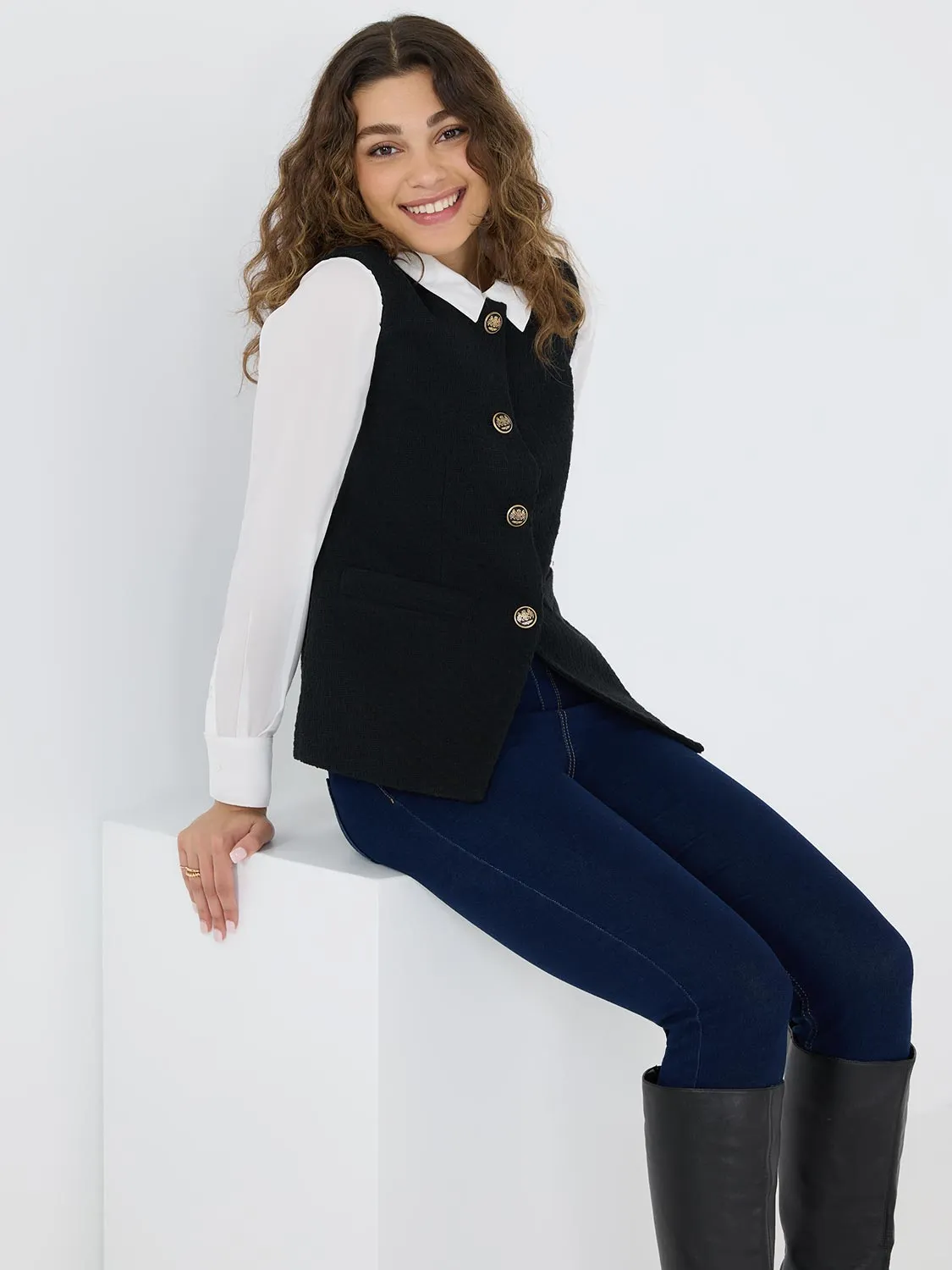 Button-Front Boucle Vest