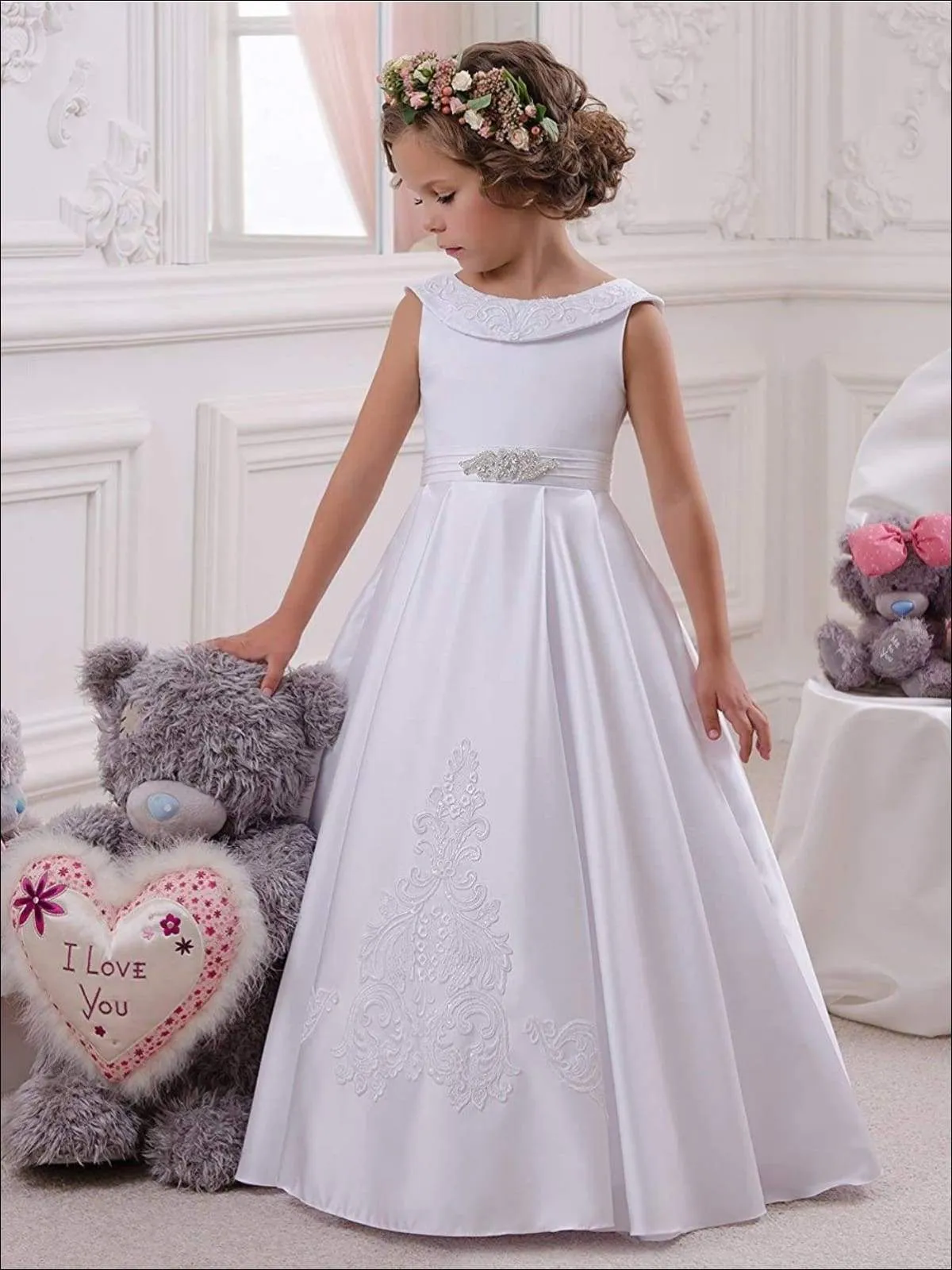 Girls Vintage Style Embellished Floor Length Crystal Applique Communion Gown