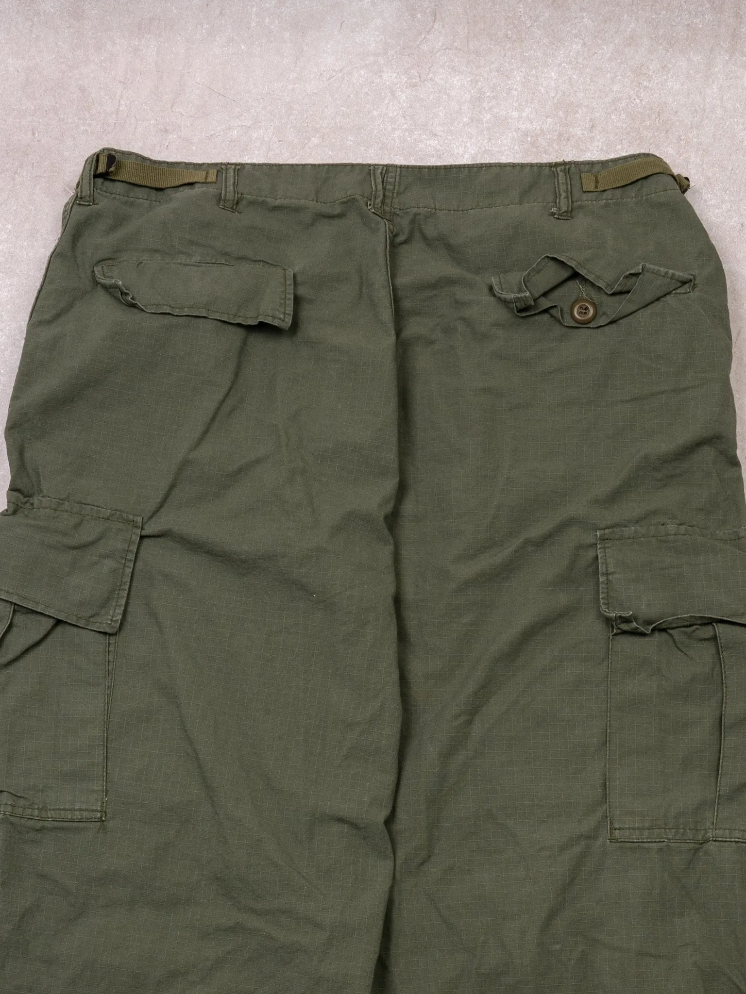 Vintage Green Army Adjustable Cargo Pants (35-39 x 32)